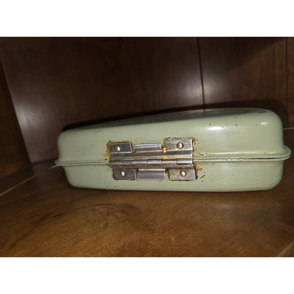 Mirro vintage green